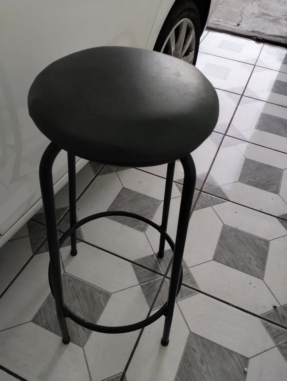 Banqueta de ferro ótimo estado