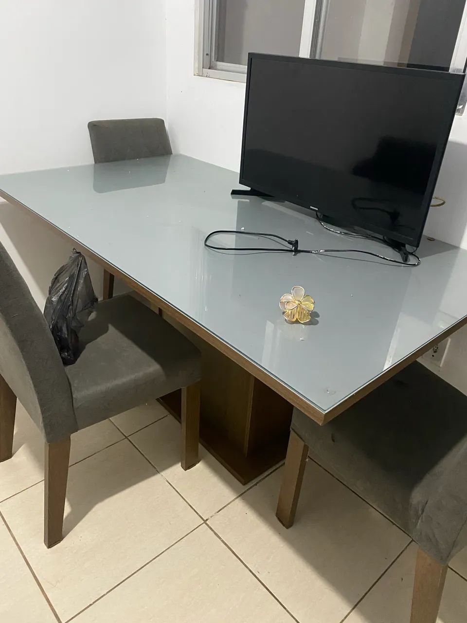 Mesa grande 4 cadeiras  - Foto 3