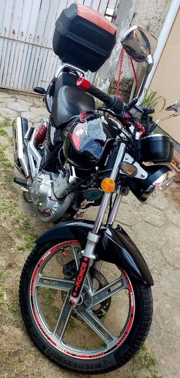 SUZUKI GSR 150i - Foto 4