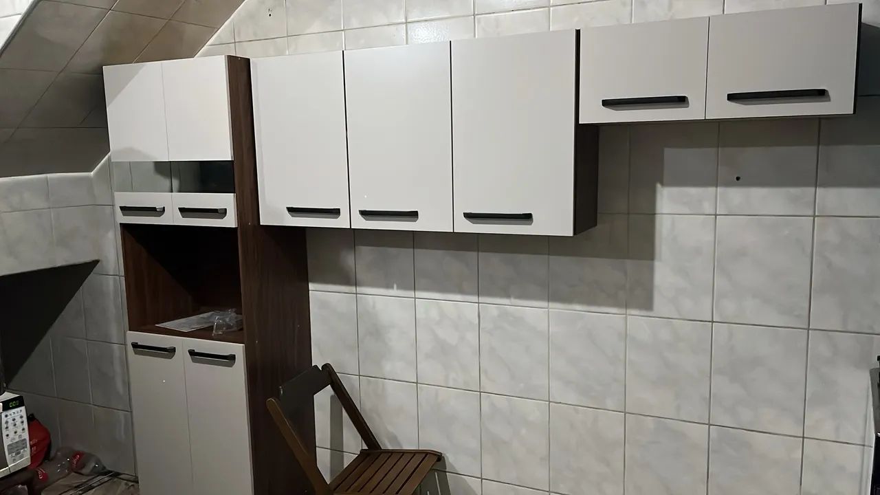 Armário novo na caixa