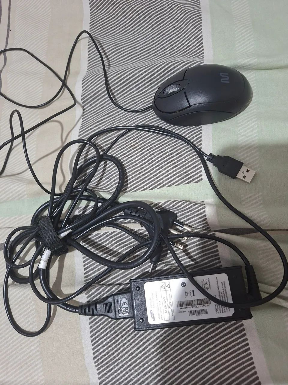 SAMSUNG BOOK E30 CORE I3 10TH GEN - Foto 2