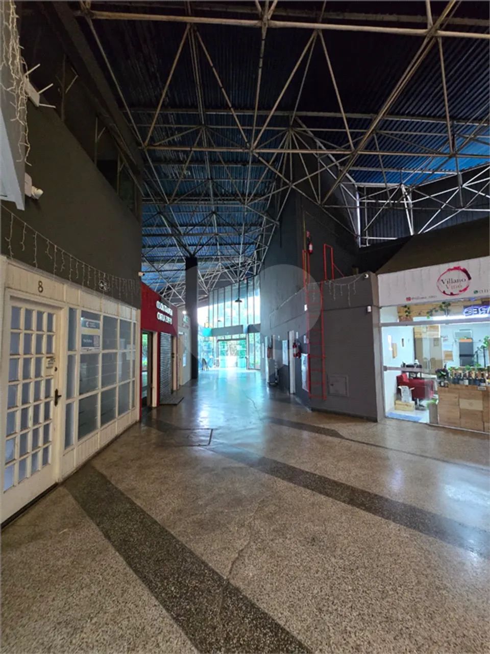Sala comercial próximo ao Shopping Raposo