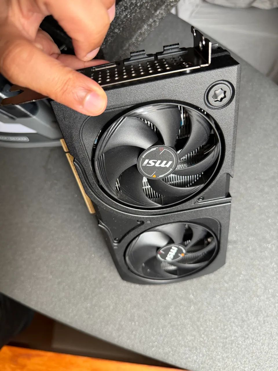 RTX 5060 ti 16GB - placa de vídeo - Foto 3