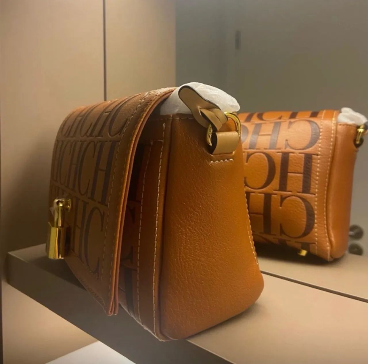Bolsa em couro Caroline Herrera  - Foto 5