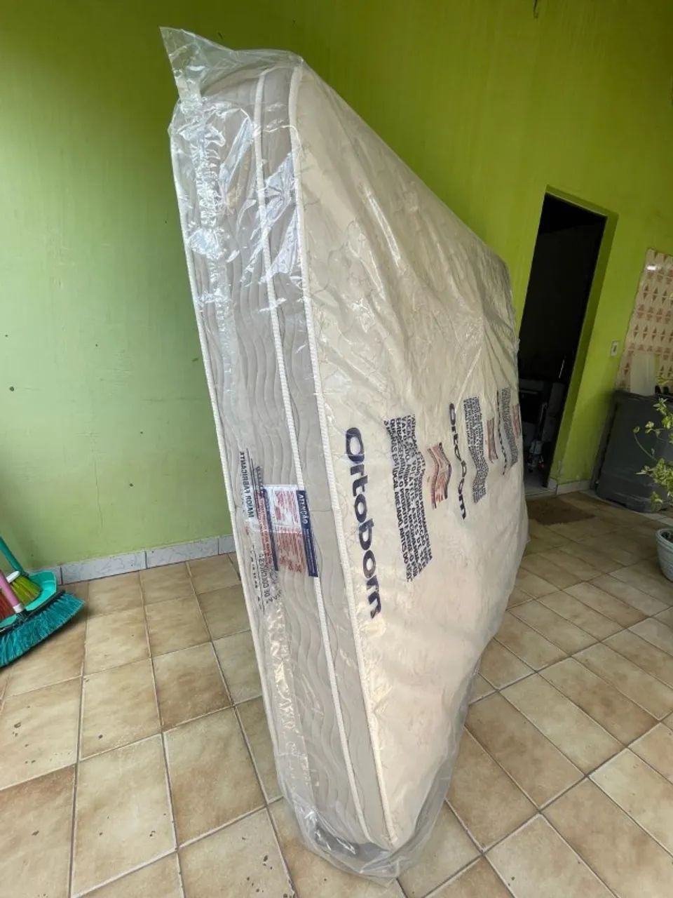 Vendo colchão ortopédico ORTOBOM - Foto 2