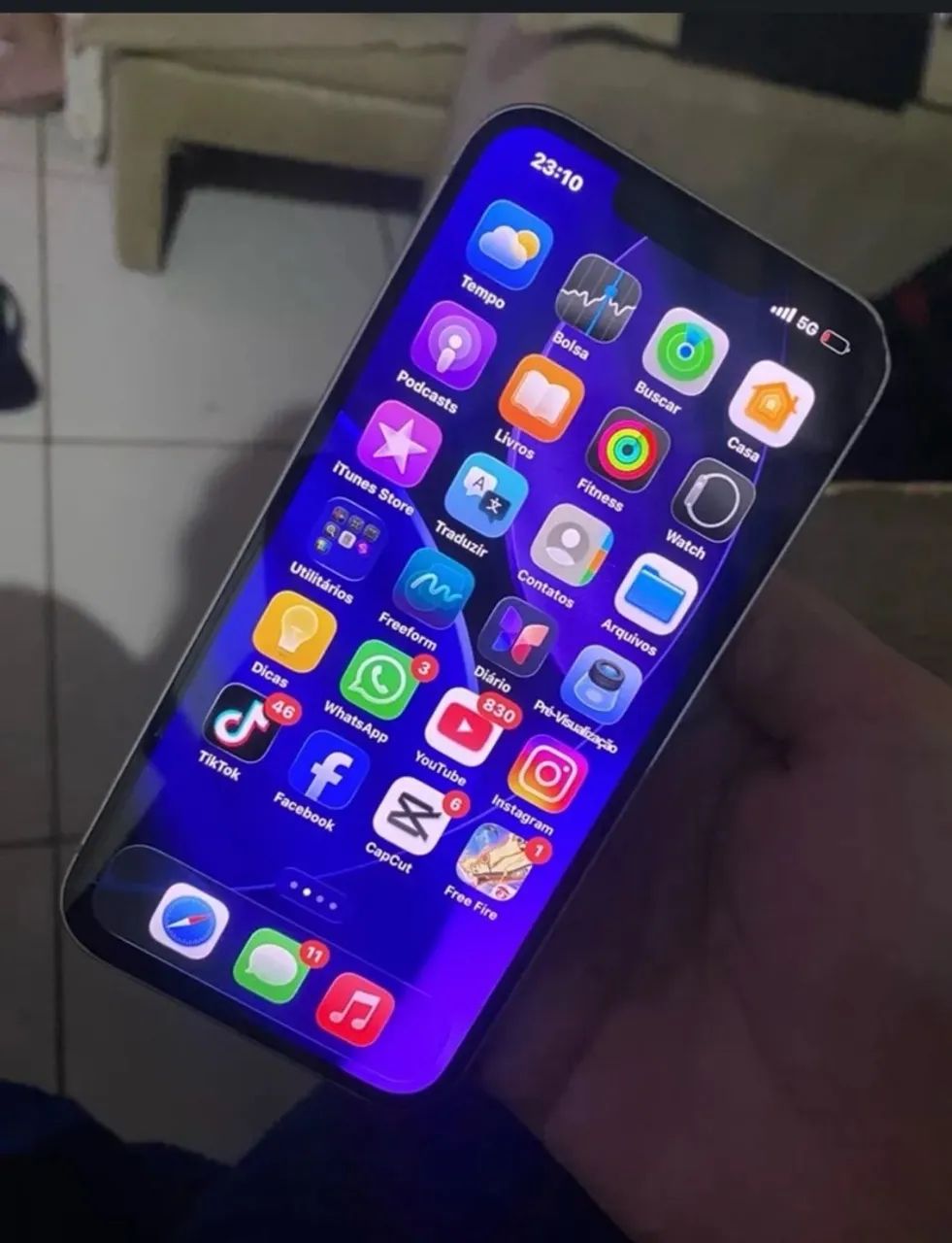 iPhone 13