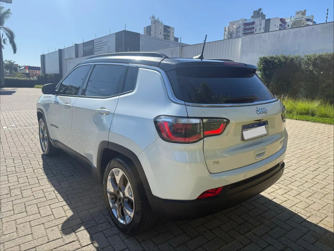 Jeep Compass Longitude 2.0 4X2 Flex 16V Aut. 2020 - Foto 4