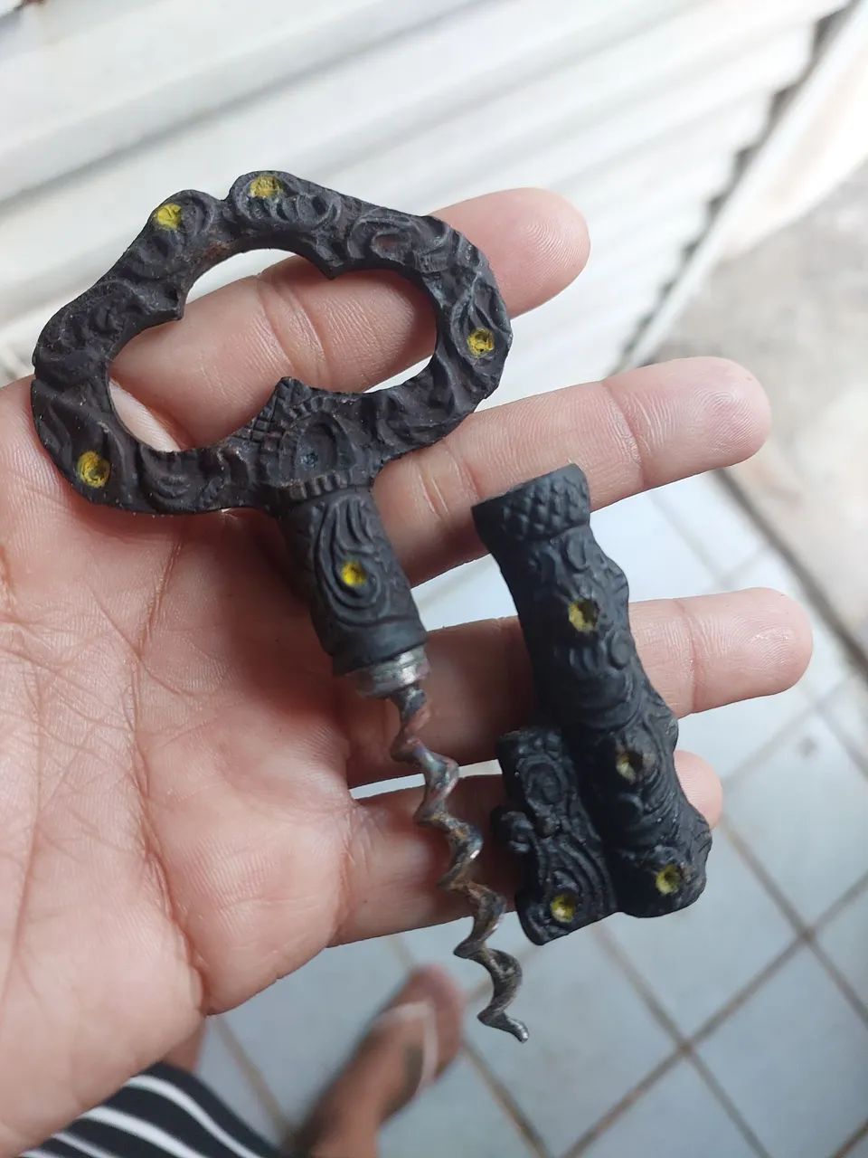 Abridor de garrafa formato de chave