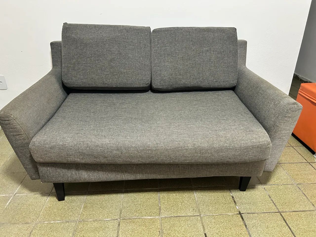 Sofá 2 lugares cinza - R$250,00