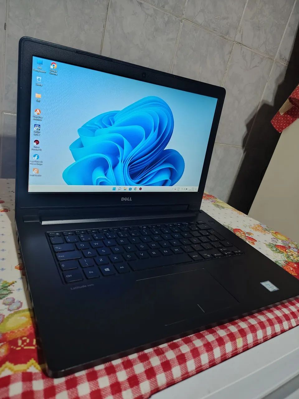 Notebook Dell core i3 8gb DDR4 com NVMe 256 GB tudo ok aceitamos cartões  - Foto 2