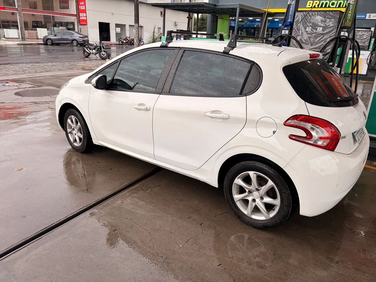 Peugeot 208 2015