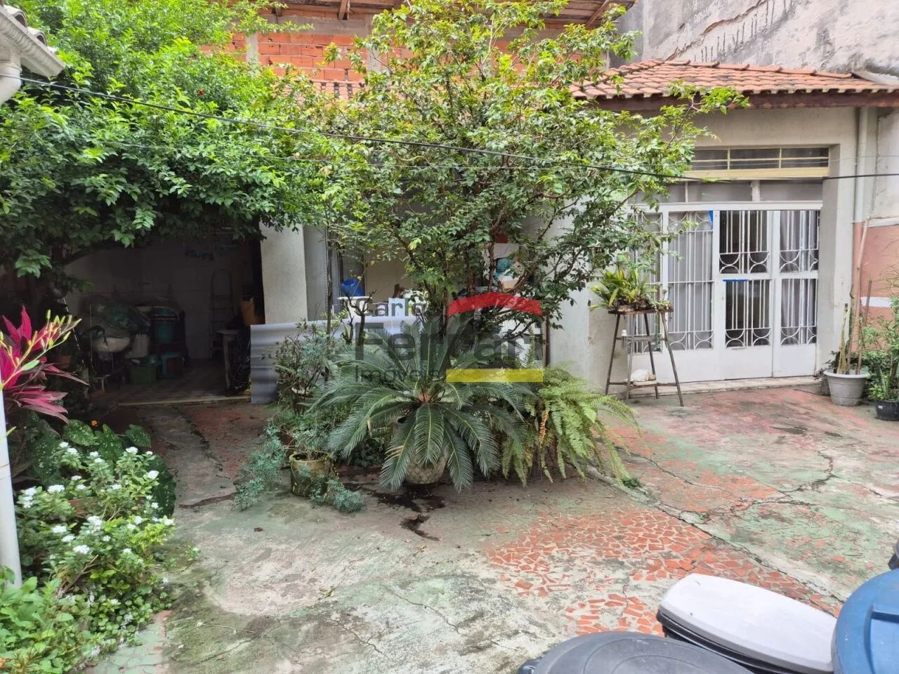 SOBRADO NO CANINDÉ, 4 DORMITÓRIOS, 2 VARANDAS, 4 VAGAS