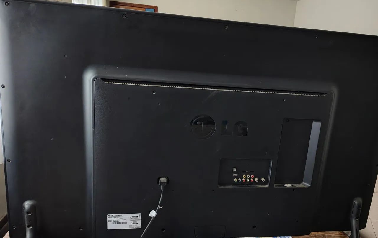 Vendo televisão 55 polegadas com defeito LG Full HD...Tela impecável sem avarias. - Foto 3