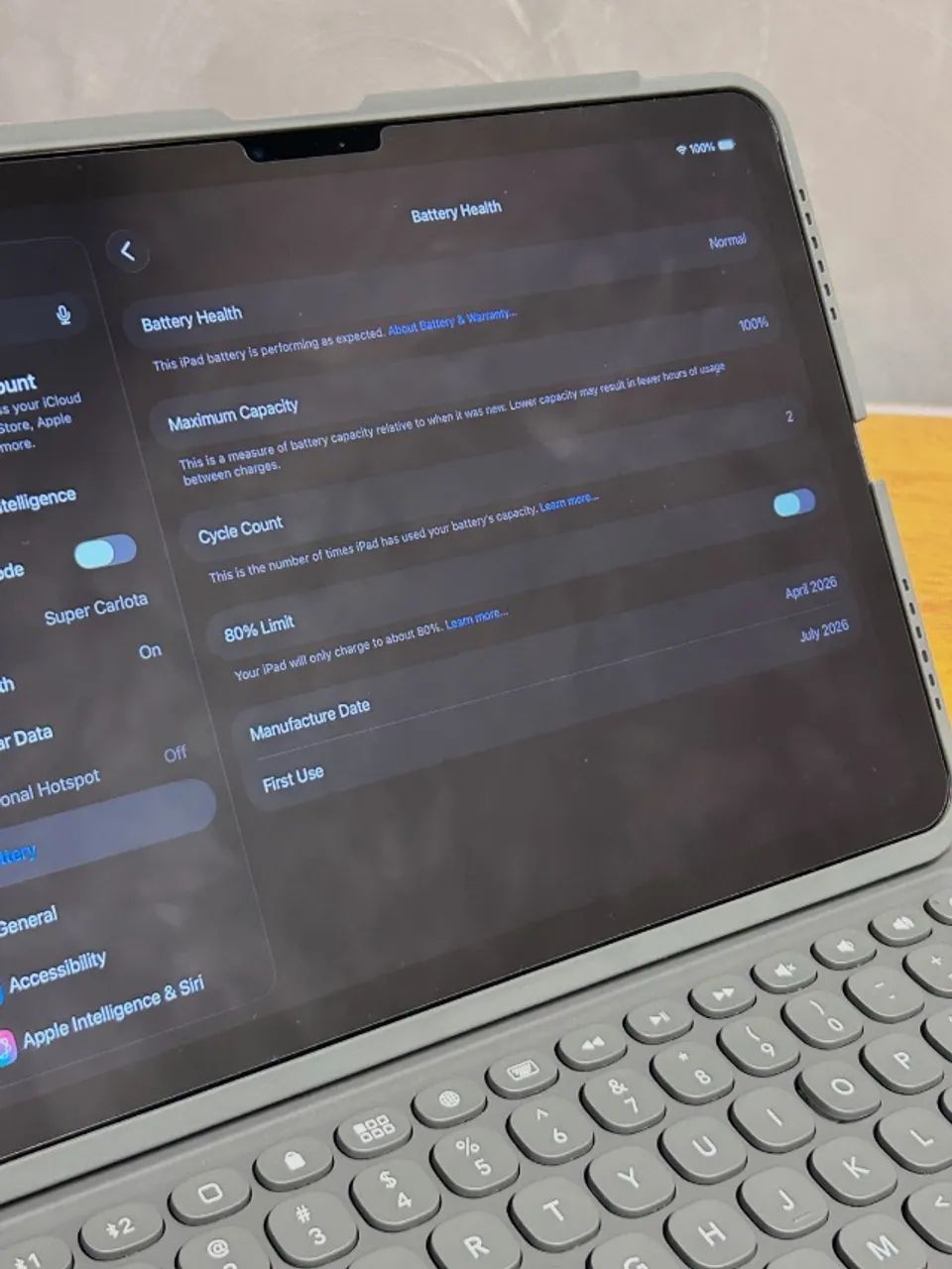 iPad Air M4 11 Polegadas ( 5G + Wi-Fi ) + Capa Teclado - Foto 2