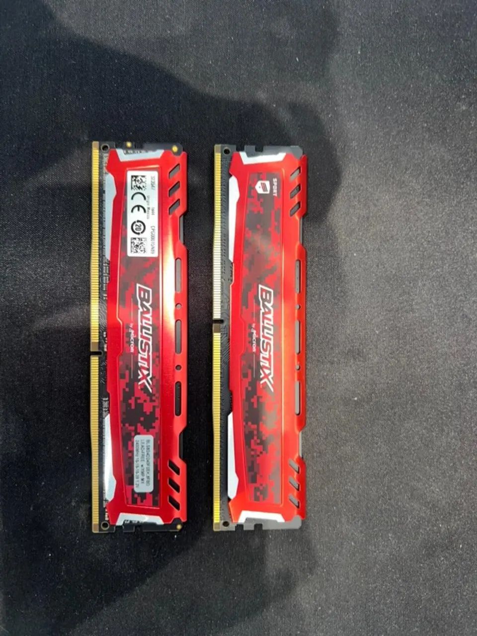 2 Memórias RAM Ballistix 8GB 2400MHZ 