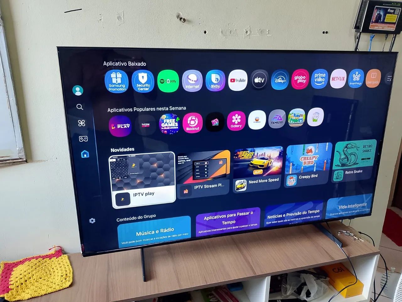 Telão 65 4k nova na caixa  - Foto 2