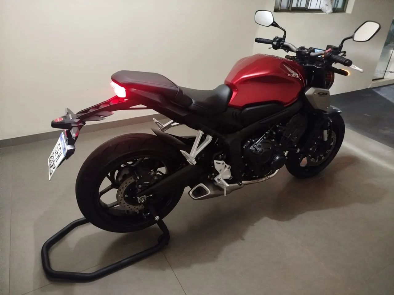 CB 650R - Foto 2