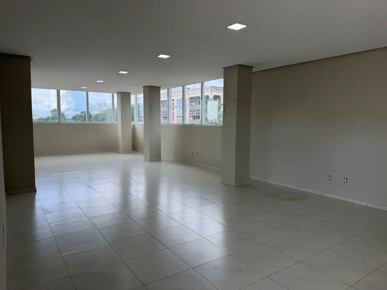 Sala Comercial para Aluguel! Bairro: Santa Rita - Foto 4