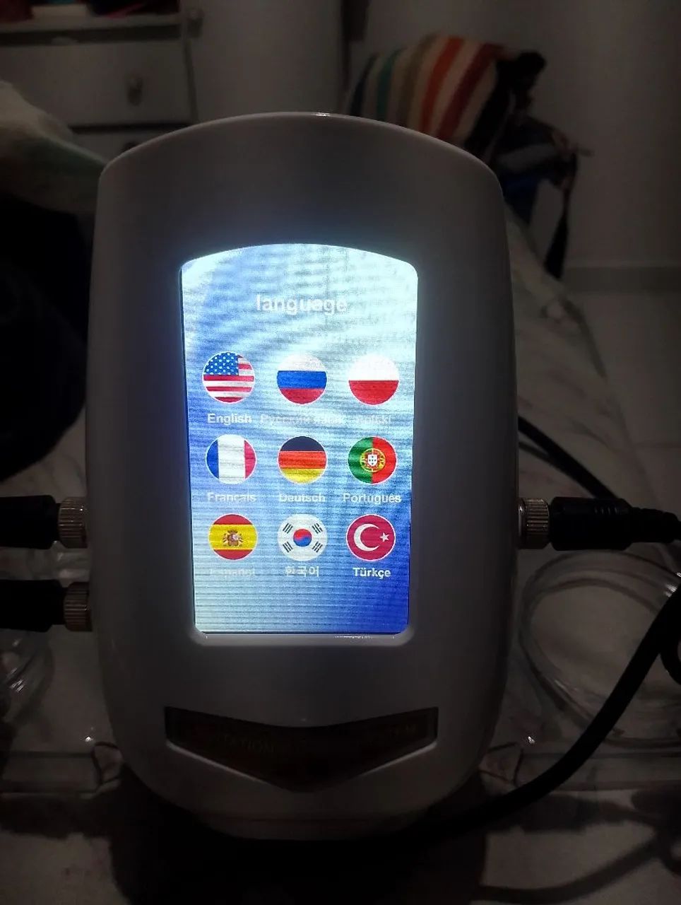 Aparelho de lipocavitaçao e radiofrequência 