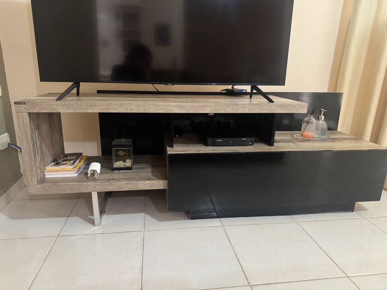 SOFÁ ETNA (USADO) e RACK para TV - Foto 5