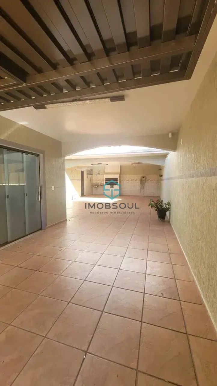Casa com 3 quartos, 5 vagas e 280m² à venda no Zona 04, Maringá/PR - Foto 2