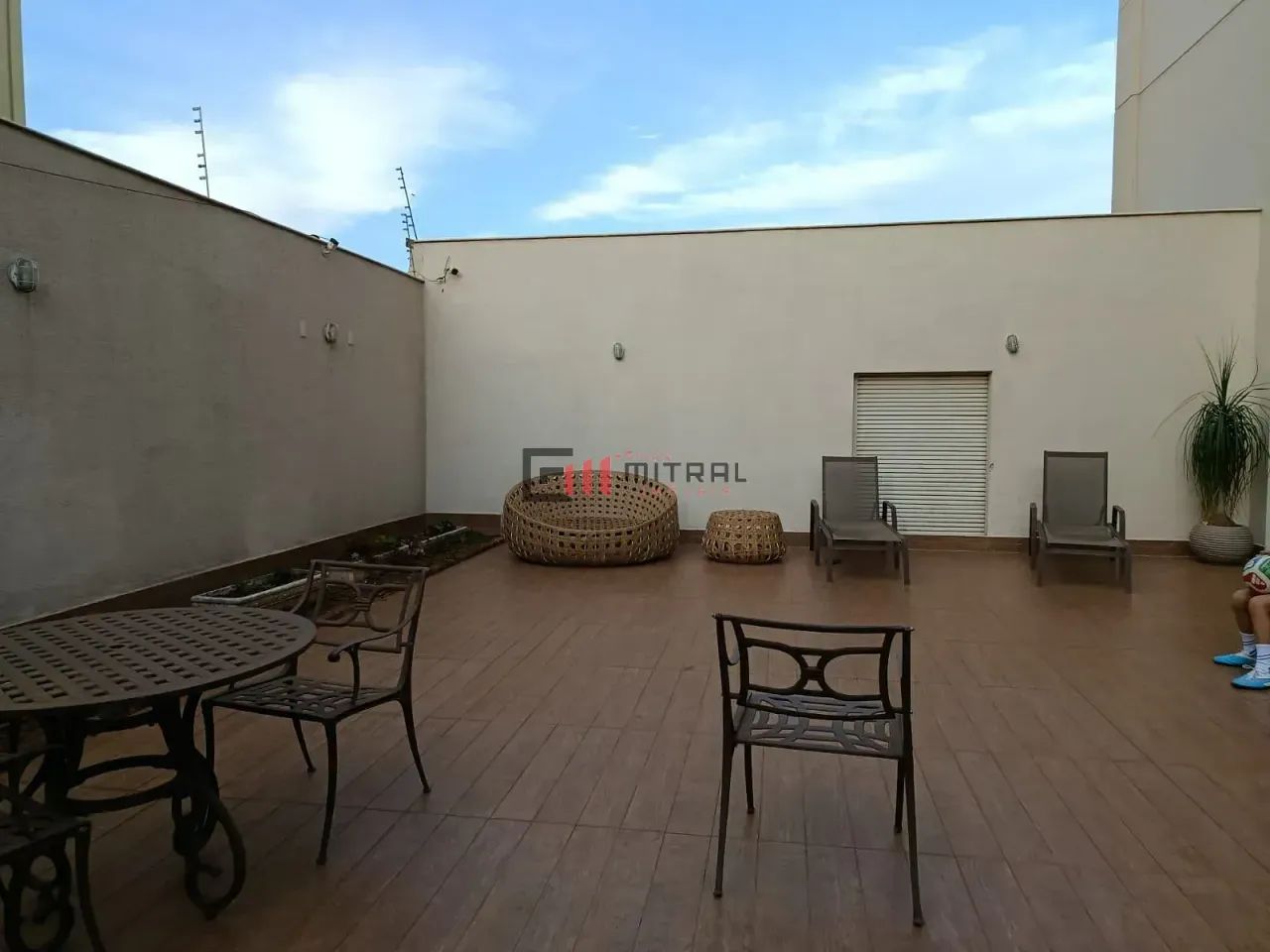 Apartamento à venda no Edifício Inédito com 2 dormitórios, Centro, Londrina, PR - Foto 5