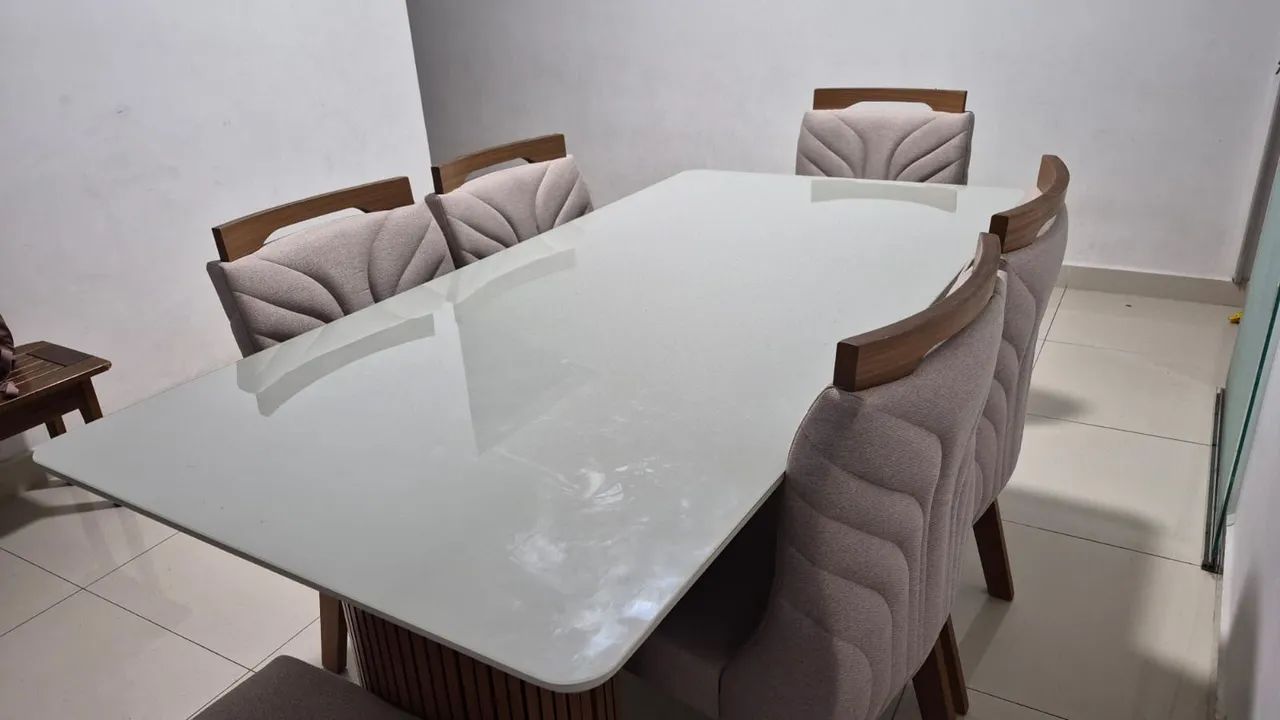 Mesa retangular 6 lugares com cadeiras