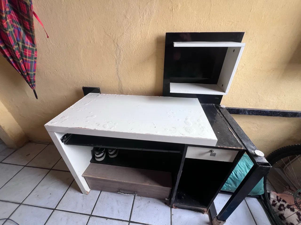 ? MESA PARA COMPUTADOR / ESCRITÓRIO ? 120$