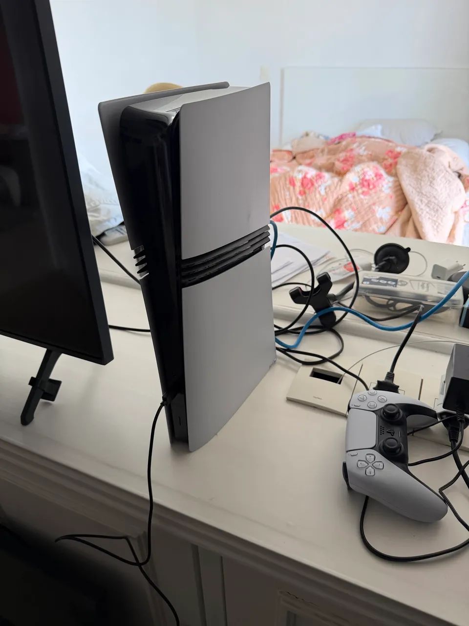     PS5 Pro  2tb- Perfeito Estado - Foto 2