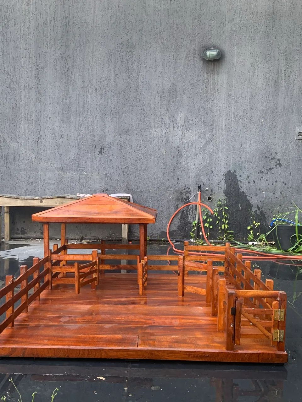 Curral de madeira para criança!