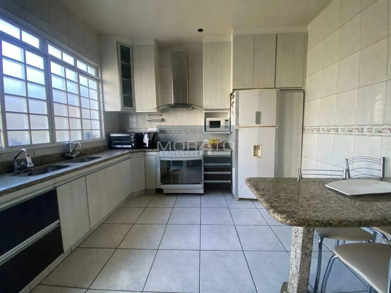 Casa 4 Quartos , 3 Banheiros , 4 Vagas no Serrano - Foto 5