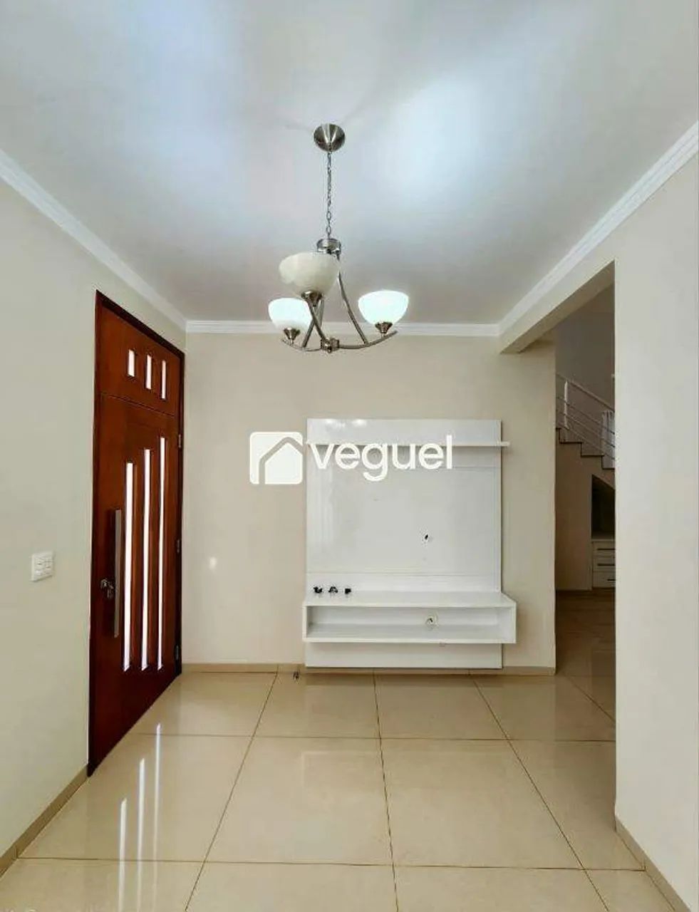 Casa em condomínio com 166m² de construção, 3 quartos para alugar no bairro Recreio das Ac 2