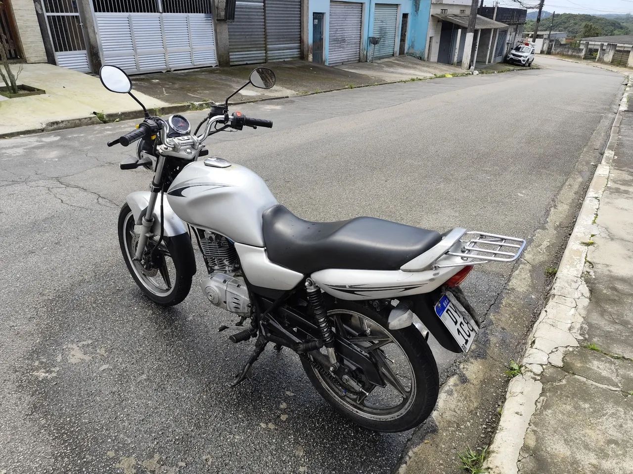Suzuki YES 125 - Foto 2