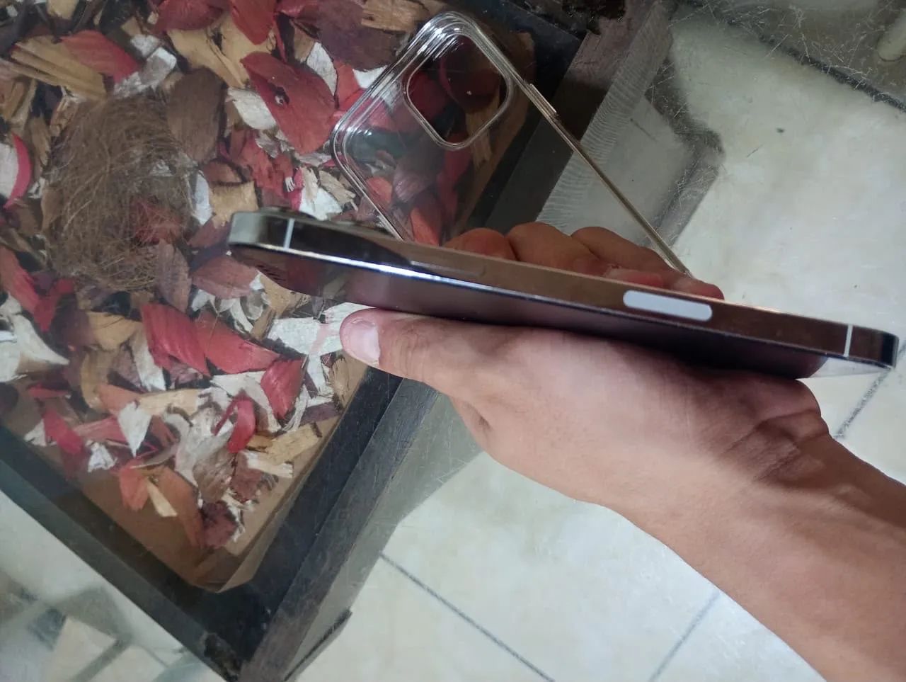 Vendo esse iPhone 13 Pro Max. $ 2500 - Foto 3