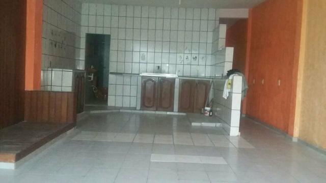 Vendo Prédio de 3 andares c 3 três apartamentos, valor à vista R$ 250.000,00 - Foto 5