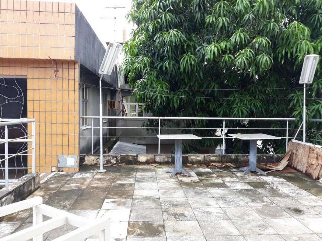 Casa com 8 Quartos à Venda - Foto 20