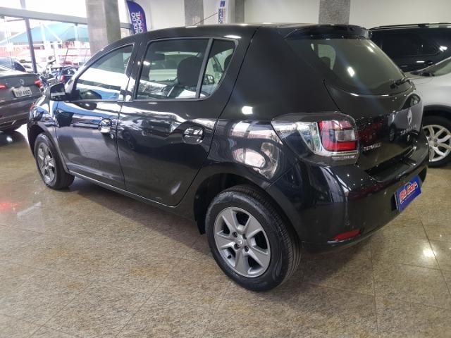 Sandero vibe 1.0 flex 2017/2017 preto 4portas completo - Foto 6