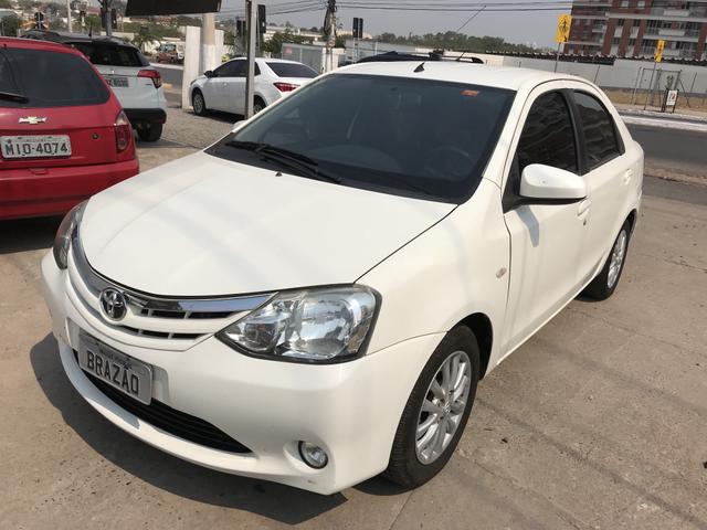 Etios sedan XLS 1.5 flex