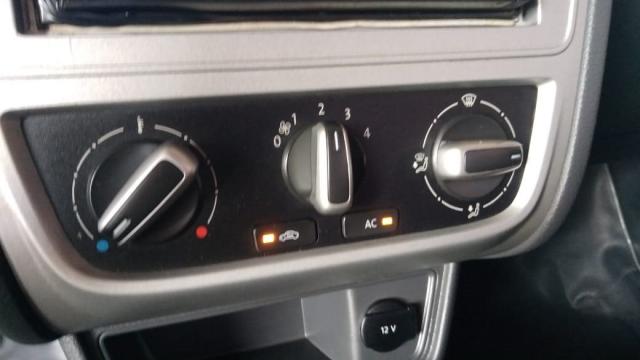 VOLKSWAGEN VOYAGE 2013/2014 1.6 MI 8V FLEX 4P MANUAL - Foto 13