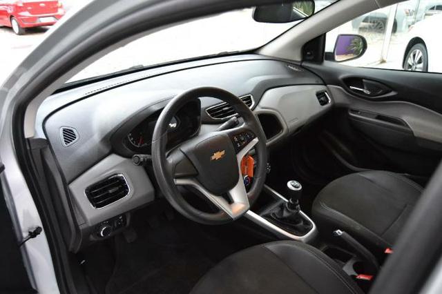 Ônix Hatch LT 1.0 8v flexpower 5p mec - Foto 10