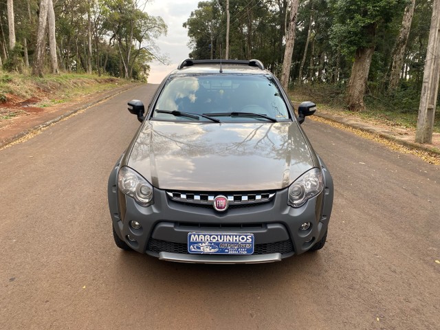 STRADA 2014 ADVENTURE 1.8 COMPLETA 3 PORTAS 82 MIL KM
