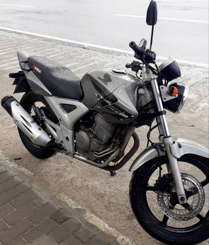 MOTO HONDA CBX TWISTER 2008