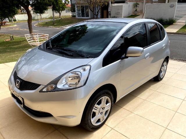 HONDA FIT DX 1.4 FLEX 16V 5P MECÂNICO FLEX COR PRATA