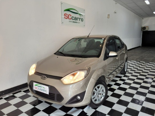 FORD FIESTA 1.6 SEDAN