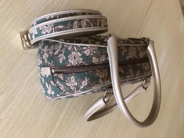 Conjunto original de bolsa e cinto Victor Hugo  em tecido e couro - Foto 5