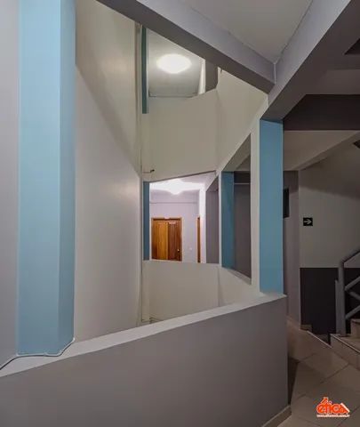 Sala em predio comercial com lavabo medindo aproxi 35,00m² - 2724 - Foto 12