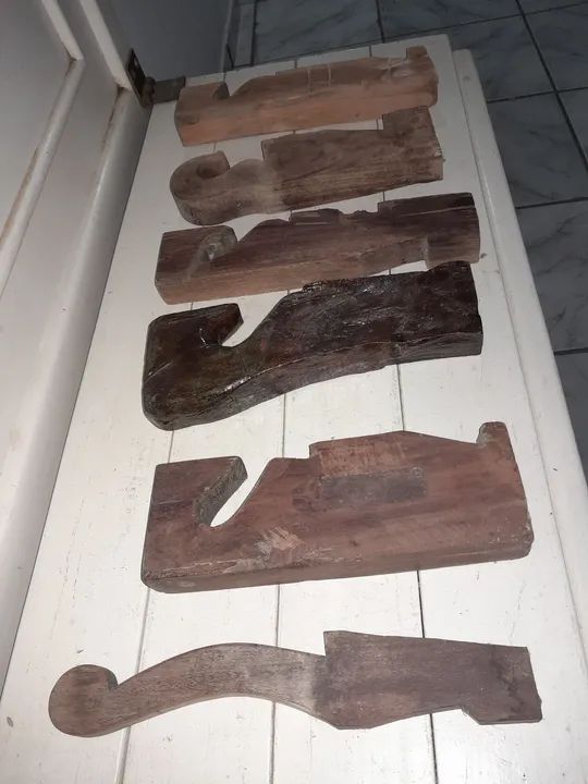 Armadores antigos de madeira de época  - Foto 5