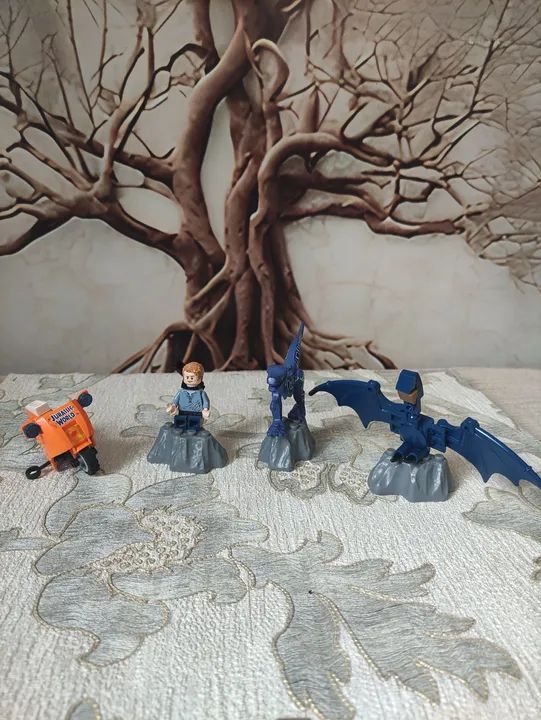 Miniaturas LEGO Inspiradas em Jurassic World - Foto 4