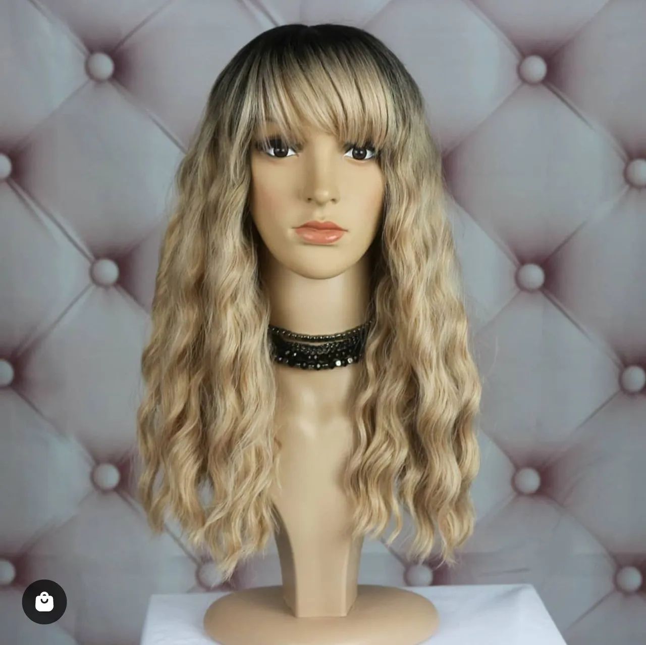 Peruca Wig Loira com Franja Deluxe