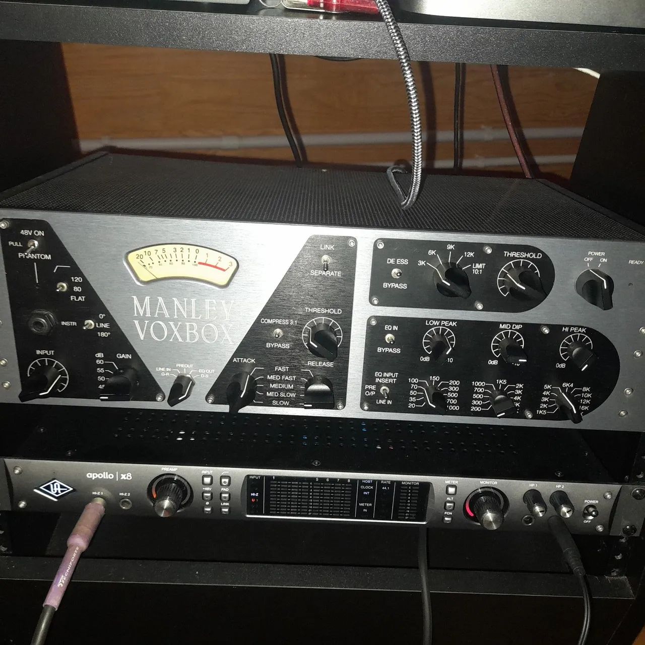 Manley Voxbox Channel Strip (pré, comp l2, equalizador, limiter/desser)